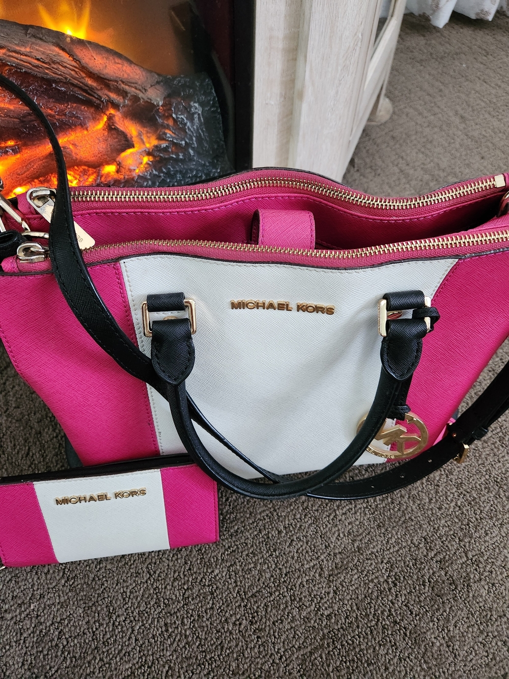 Michael Kors Bundle - Picture 4 of 10